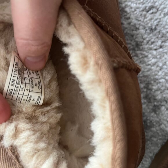 Ugg Classic Mini II Boot - Picture 6 of 8